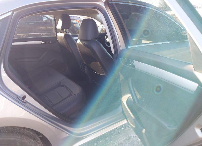 Photo 8 of 2013 Volkswagen Passat 2.5L SE (VIN 1VWBP7A32DC109146)