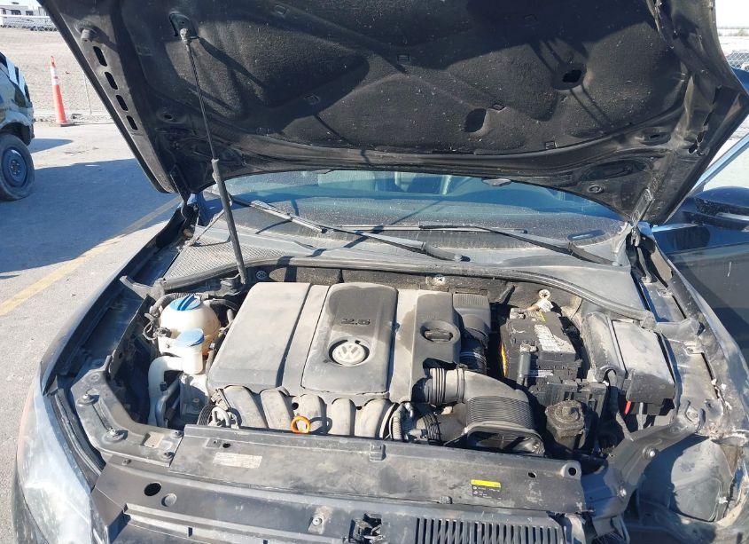 Photo 10 of 2013 Volkswagen Passat 2.5L SE (VIN 1VWBP7A32DC135231)