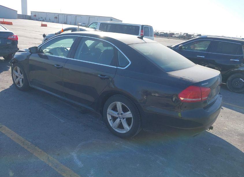 Photo 3 of 2013 Volkswagen Passat 2.5L SE (VIN 1VWBP7A32DC135231)