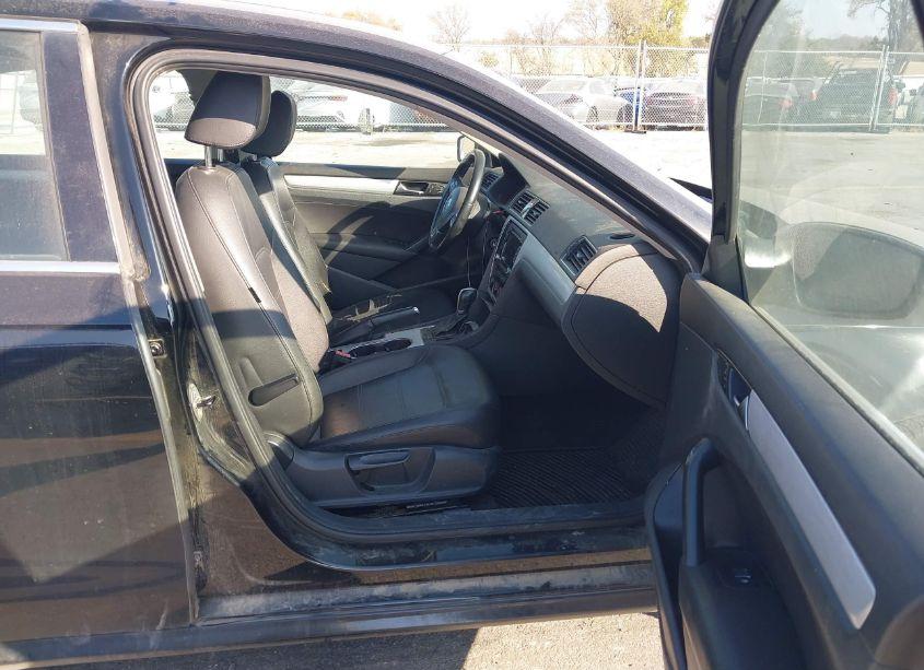 Photo 5 of 2013 Volkswagen Passat 2.5L SE (VIN 1VWBP7A32DC135231)