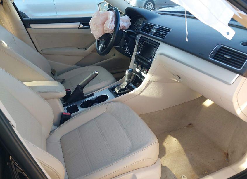 Photo 5 of 2013 Volkswagen Passat 2.5L SE (VIN 1VWBP7A32DC139327)