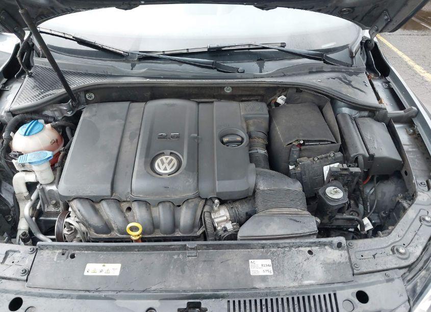 Photo 10 of 2014 Volkswagen Passat 2.5L SE (VIN 1VWBP7A32EC002213)