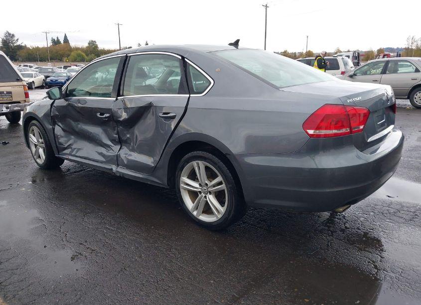 Photo 3 of 2014 Volkswagen Passat 2.5L SE (VIN 1VWBP7A32EC002213)