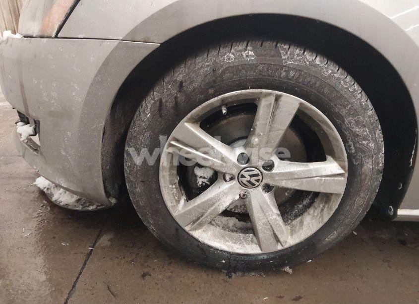 Photo 12 of 2014 Volkswagen Passat 2.5L SE (VIN 1VWBP7A32EC008397)