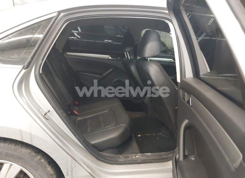 Photo 8 of 2014 Volkswagen Passat 2.5L SE (VIN 1VWBP7A32EC008397)