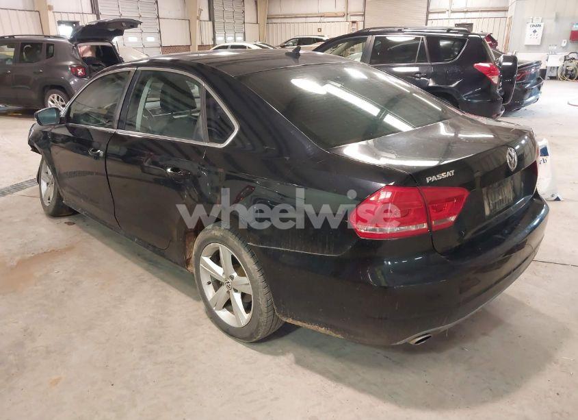 Photo 3 of 2012 Volkswagen Passat 2.5L SE (VIN 1VWBP7A33CC026839)