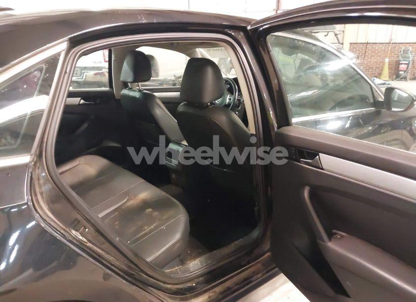 Photo 8 of 2012 Volkswagen Passat 2.5L SE (VIN 1VWBP7A33CC026839)