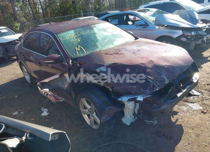 2012 Volkswagen Passat 2.5L SE (VIN 1VWBP7A33CC035671) main photo