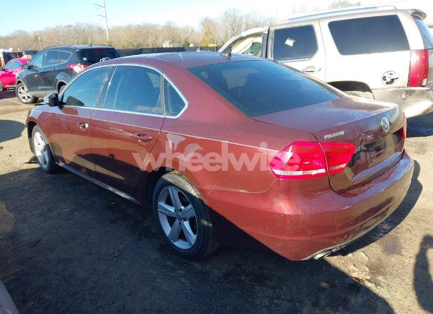 Photo 3 of 2012 Volkswagen Passat 2.5L SE (VIN 1VWBP7A33CC035671)
