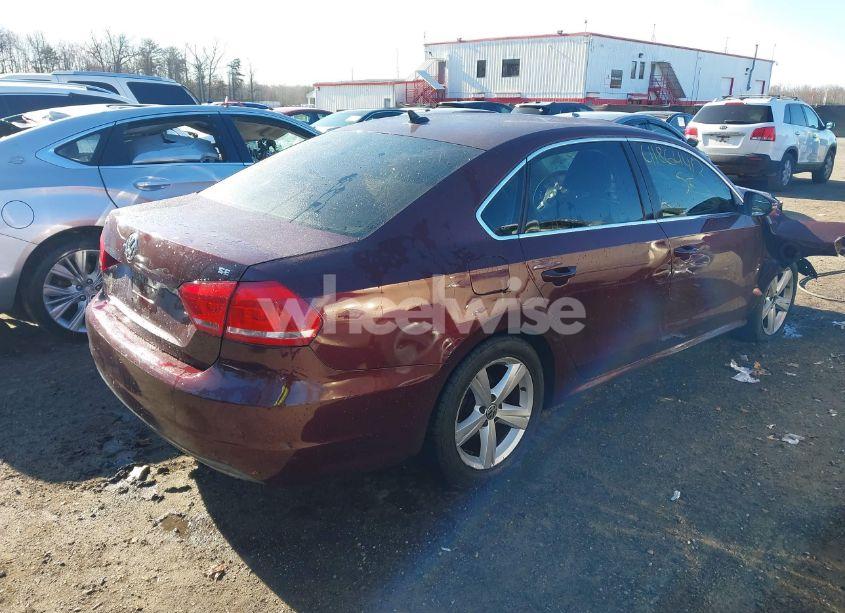 Photo 4 of 2012 Volkswagen Passat 2.5L SE (VIN 1VWBP7A33CC035671)