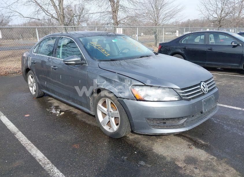 2012 Volkswagen Passat 2.5L SE (VIN 1VWBP7A33CC062899) main photo