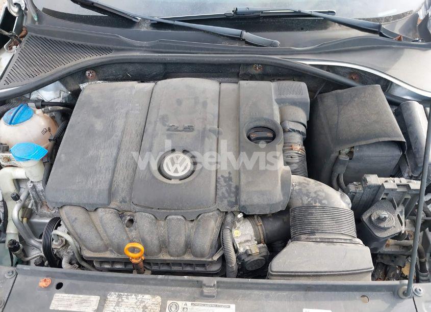 Photo 10 of 2012 Volkswagen Passat 2.5L SE (VIN 1VWBP7A33CC080948)