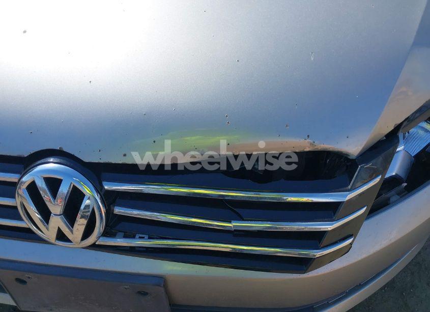 Photo 12 of 2012 Volkswagen Passat 2.5L SE (VIN 1VWBP7A33CC082053)