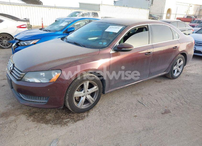 Photo 2 of 2012 Volkswagen Passat 2.5L SE (VIN 1VWBP7A33CC091500)