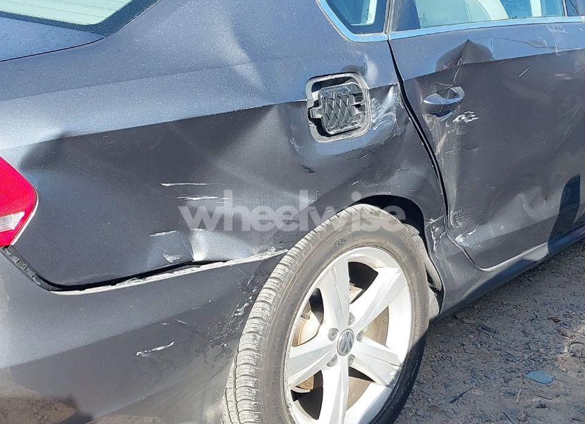 Photo 6 of 2013 Volkswagen Passat 2.5L SE (VIN 1VWBP7A33DC047157)