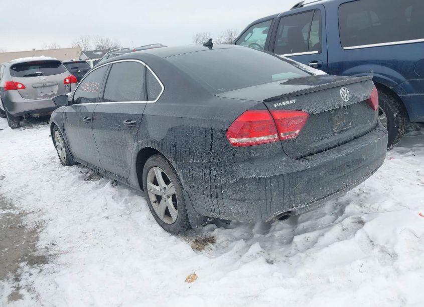 Photo 3 of 2013 Volkswagen Passat 2.5L SE (VIN 1VWBP7A33DC117711)