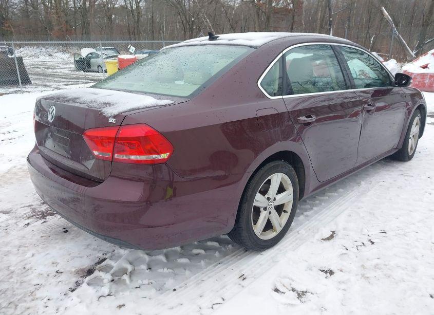 Photo 4 of 2013 Volkswagen Passat 2.5L SE (VIN 1VWBP7A33DC145511)