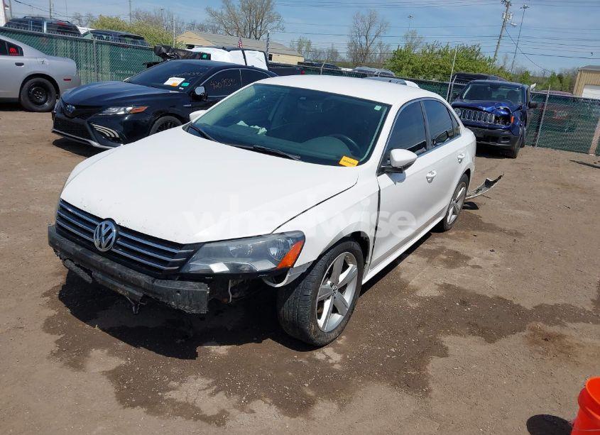 Photo 2 of 2012 Volkswagen Passat 2.5L SE (VIN 1VWBP7A34CC012643)