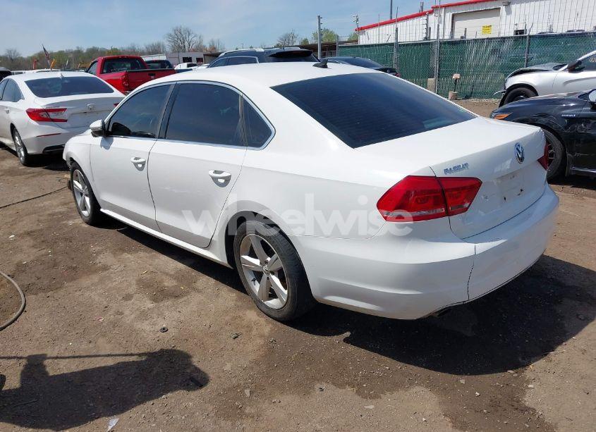 Photo 3 of 2012 Volkswagen Passat 2.5L SE (VIN 1VWBP7A34CC012643)