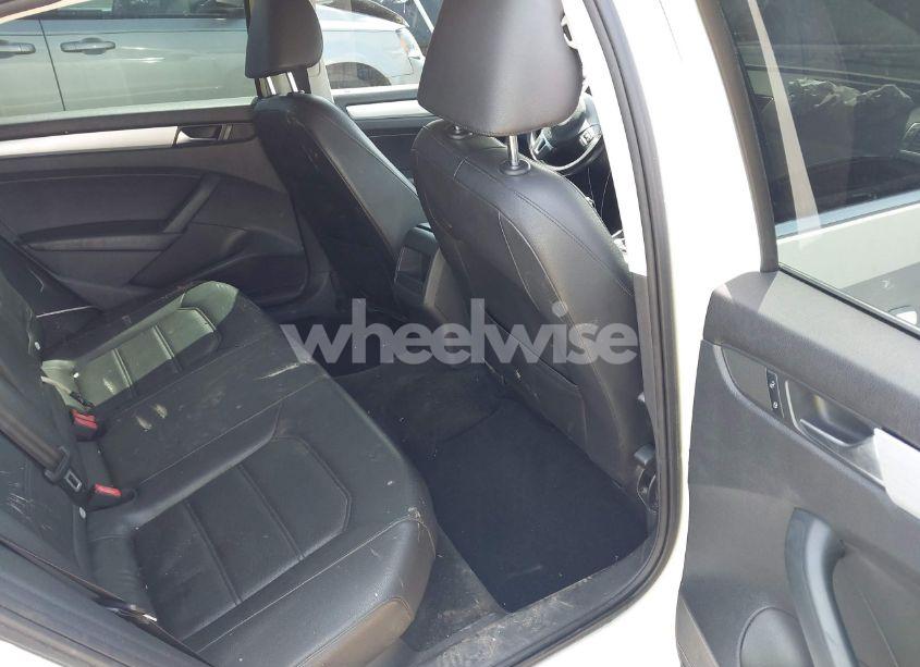 Photo 8 of 2012 Volkswagen Passat 2.5L SE (VIN 1VWBP7A34CC012643)