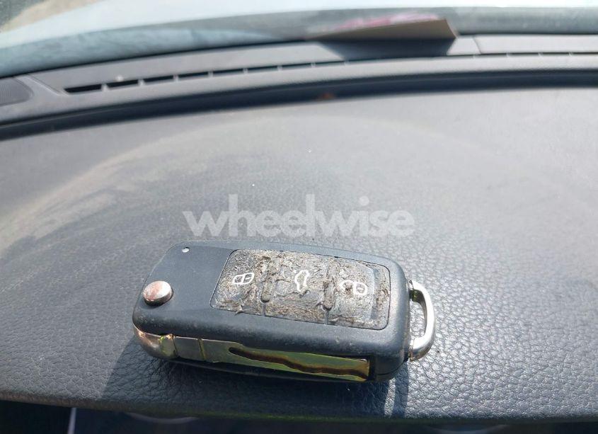 Photo 11 of 2012 Volkswagen Passat 2.5L SE (VIN 1VWBP7A34CC053418)