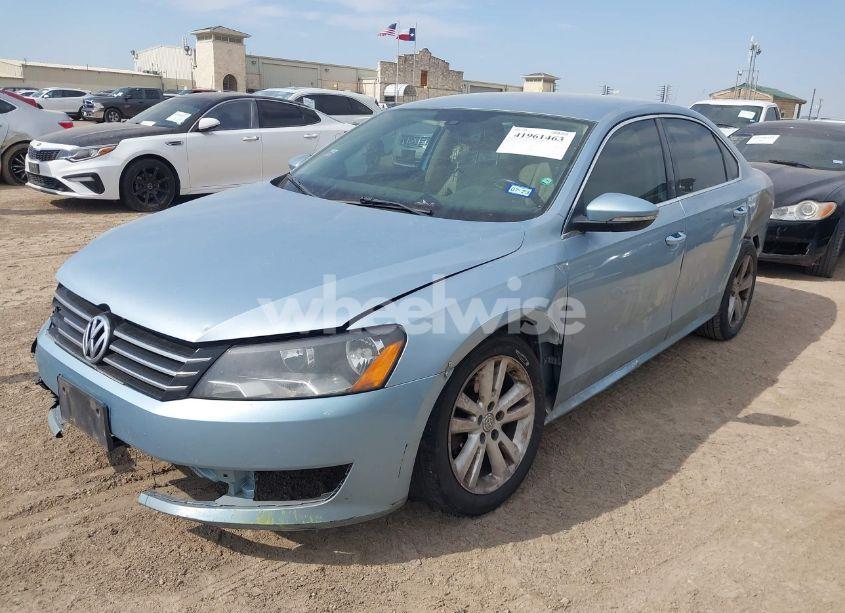 Photo 2 of 2012 Volkswagen Passat 2.5L SE (VIN 1VWBP7A34CC053418)