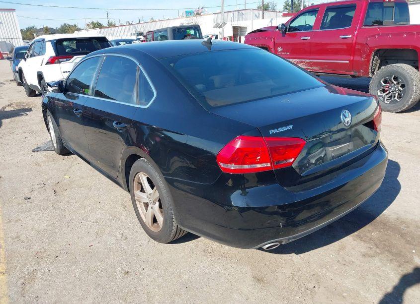 Photo 3 of 2012 Volkswagen Passat 2.5L SE (VIN 1VWBP7A34CC065455)