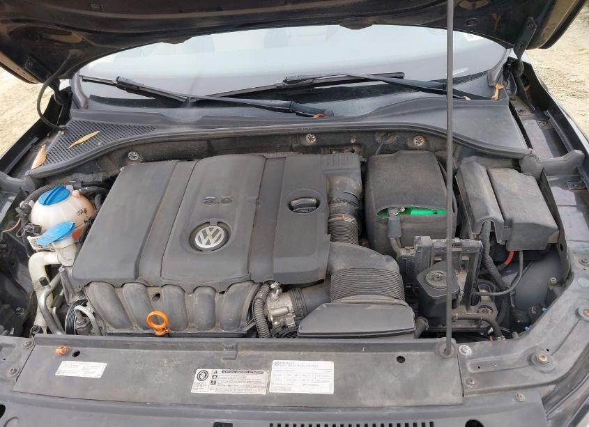 Photo 10 of 2012 Volkswagen Passat 2.5L SE (VIN 1VWBP7A34CC067979)