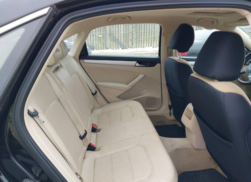 Photo 8 of 2012 Volkswagen Passat 2.5L SE (VIN 1VWBP7A34CC067979)