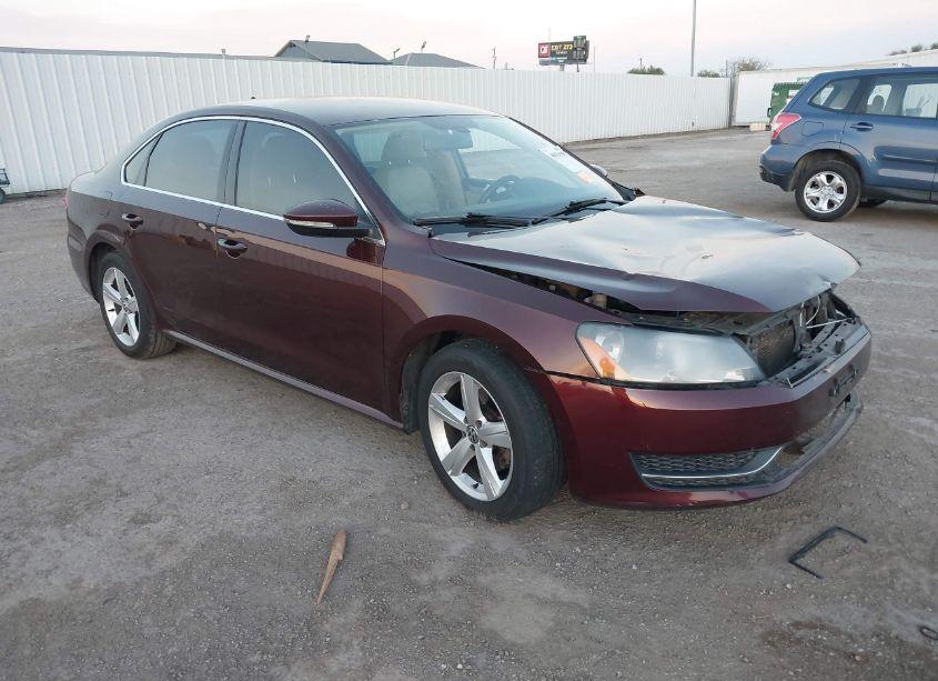 2012 Volkswagen Passat 2.5L SE (VIN 1VWBP7A34CC081283) main photo