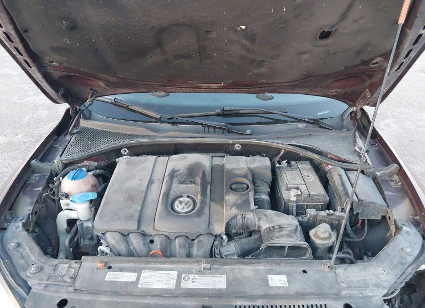 Photo 10 of 2012 Volkswagen Passat 2.5L SE (VIN 1VWBP7A34CC081283)