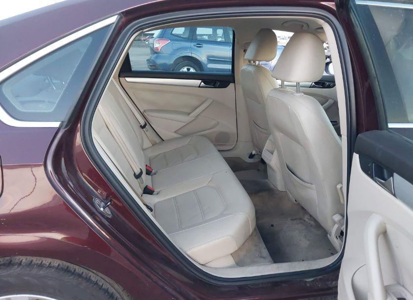 Photo 8 of 2012 Volkswagen Passat 2.5L SE (VIN 1VWBP7A34CC081283)