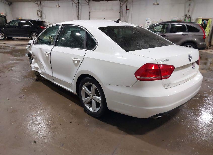 Photo 3 of 2012 Volkswagen Passat 2.5L SE (VIN 1VWBP7A34CC098486)