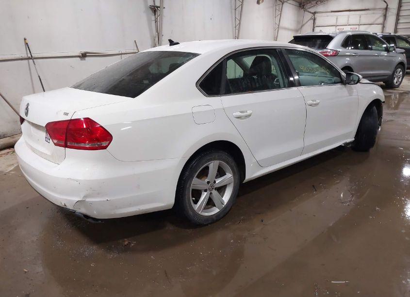 Photo 4 of 2012 Volkswagen Passat 2.5L SE (VIN 1VWBP7A34CC098486)