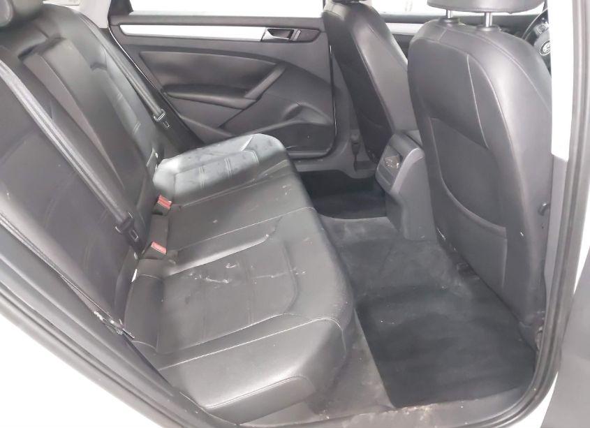Photo 8 of 2012 Volkswagen Passat 2.5L SE (VIN 1VWBP7A34CC098486)