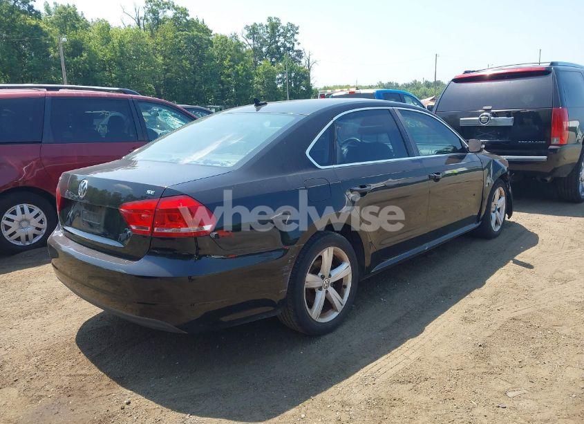 Photo 4 of 2013 Volkswagen Passat 2.5L SE (VIN 1VWBP7A34DC008707)