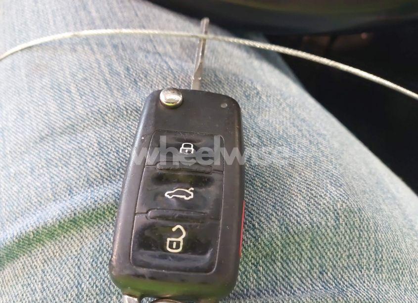 Photo 11 of 2013 Volkswagen Passat 2.5L SE (VIN 1VWBP7A34DC024082)