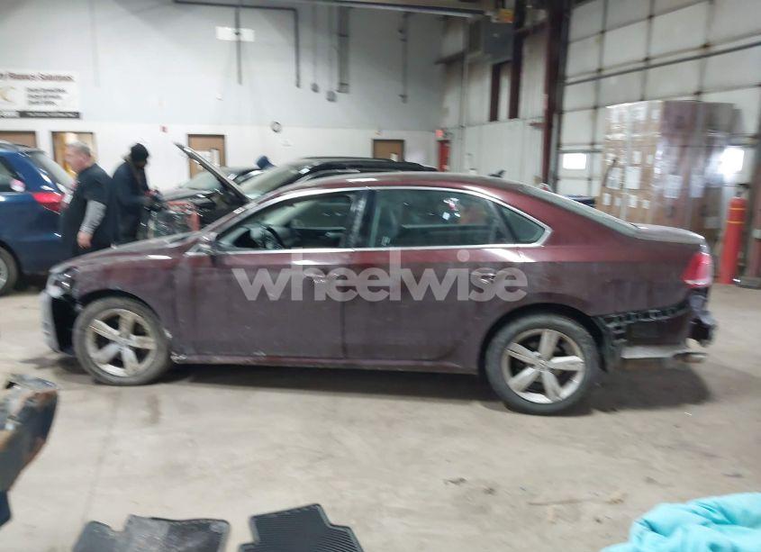 Photo 14 of 2013 Volkswagen Passat 2.5L SE (VIN 1VWBP7A34DC056448)