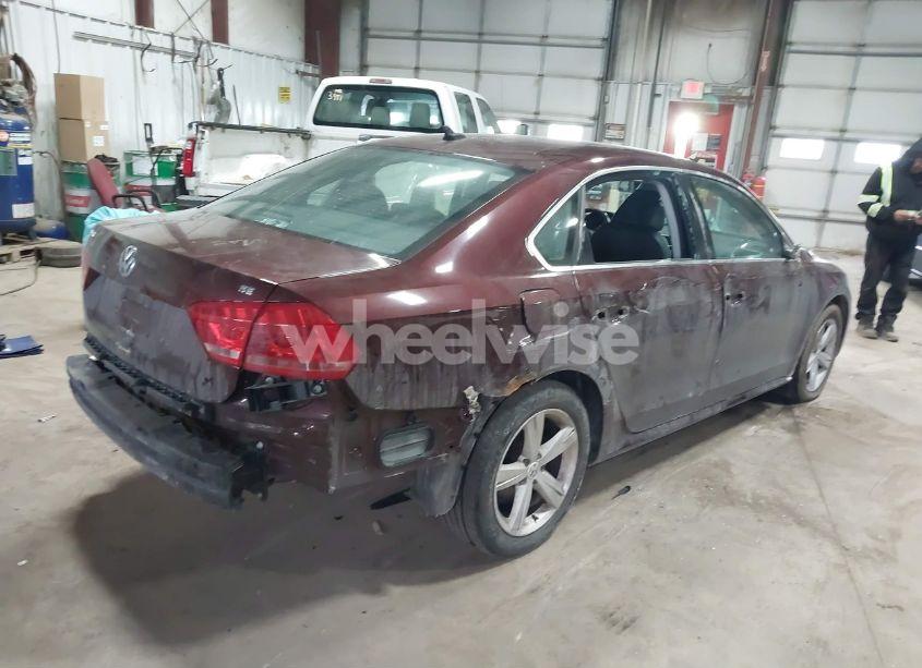 Photo 4 of 2013 Volkswagen Passat 2.5L SE (VIN 1VWBP7A34DC056448)