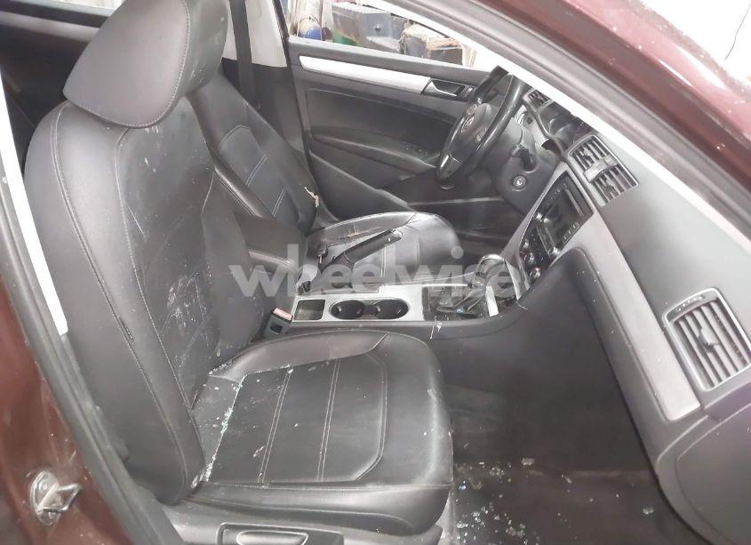 Photo 5 of 2013 Volkswagen Passat 2.5L SE (VIN 1VWBP7A34DC056448)