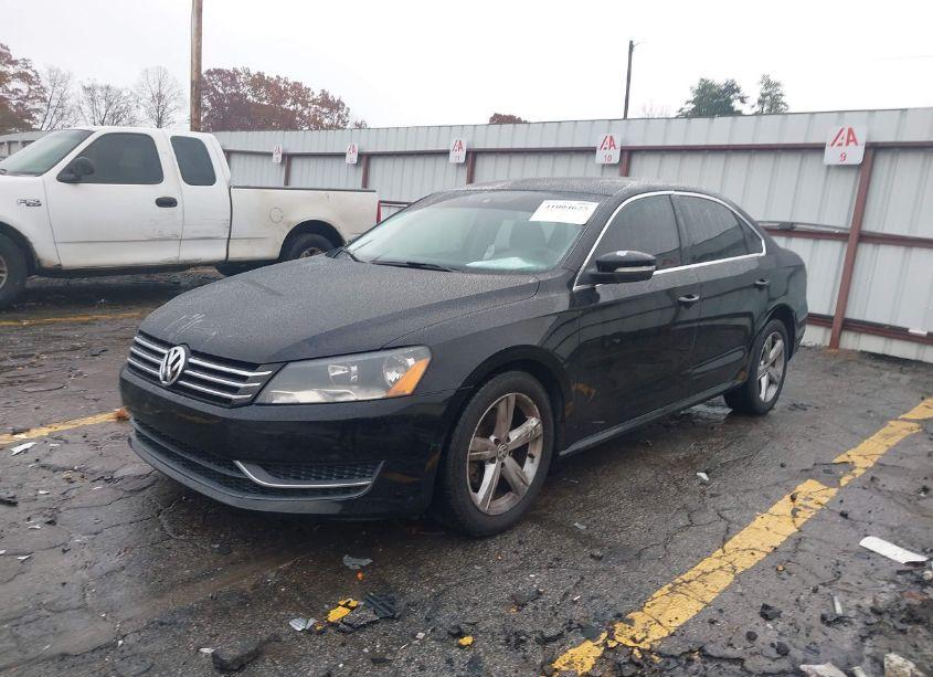 Photo 2 of 2013 Volkswagen Passat 2.5L SE (VIN 1VWBP7A34DC061455)