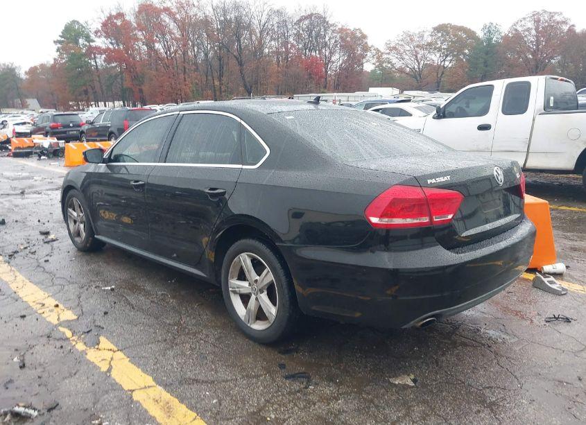 Photo 3 of 2013 Volkswagen Passat 2.5L SE (VIN 1VWBP7A34DC061455)