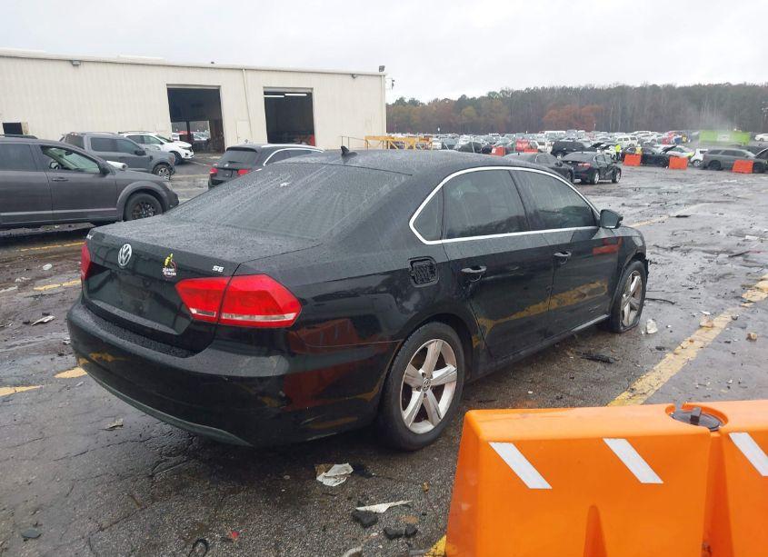 Photo 4 of 2013 Volkswagen Passat 2.5L SE (VIN 1VWBP7A34DC061455)