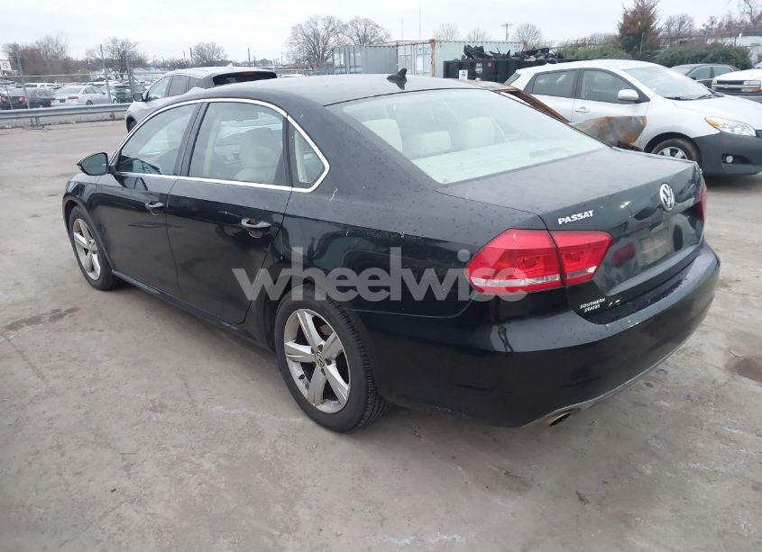 Photo 3 of 2012 Volkswagen Passat 2.5L SE (VIN 1VWBP7A35CC003403)