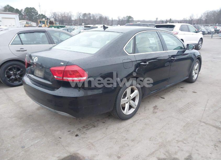 Photo 4 of 2012 Volkswagen Passat 2.5L SE (VIN 1VWBP7A35CC003403)