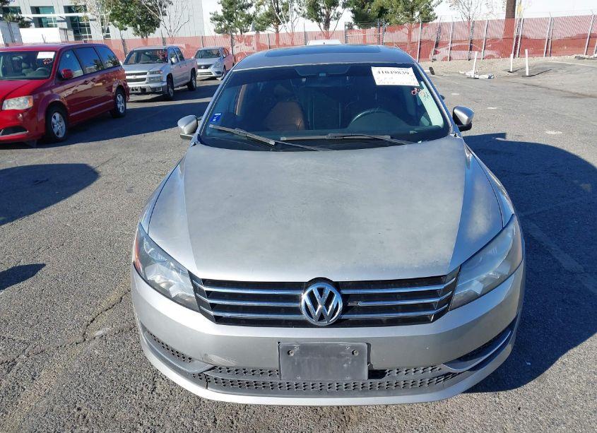 Photo 18 of 2012 Volkswagen Passat 2.5L SE (VIN 1VWBP7A35CC020203)