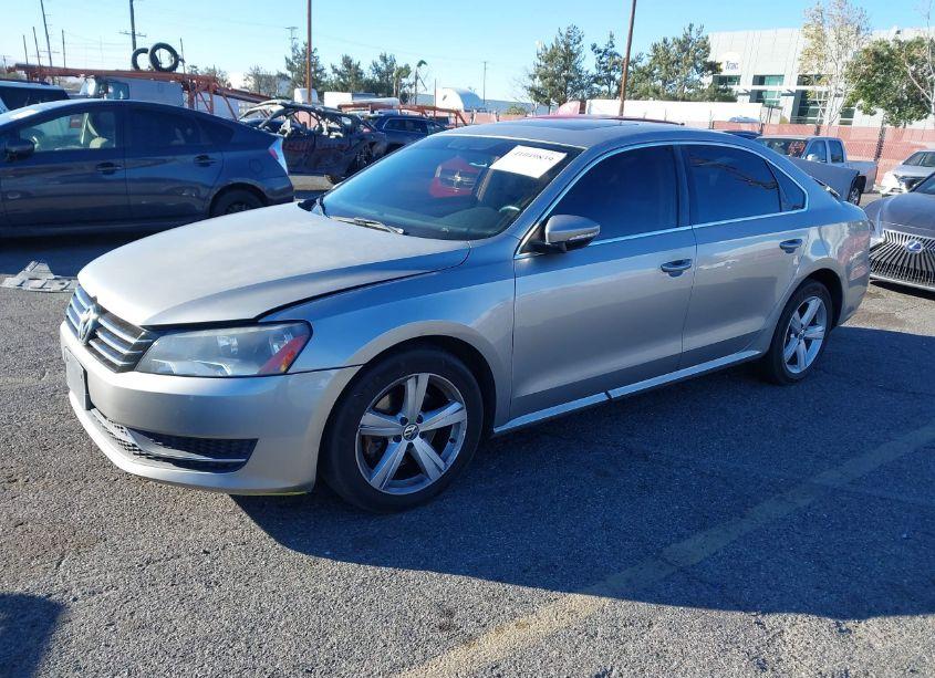 Photo 2 of 2012 Volkswagen Passat 2.5L SE (VIN 1VWBP7A35CC020203)
