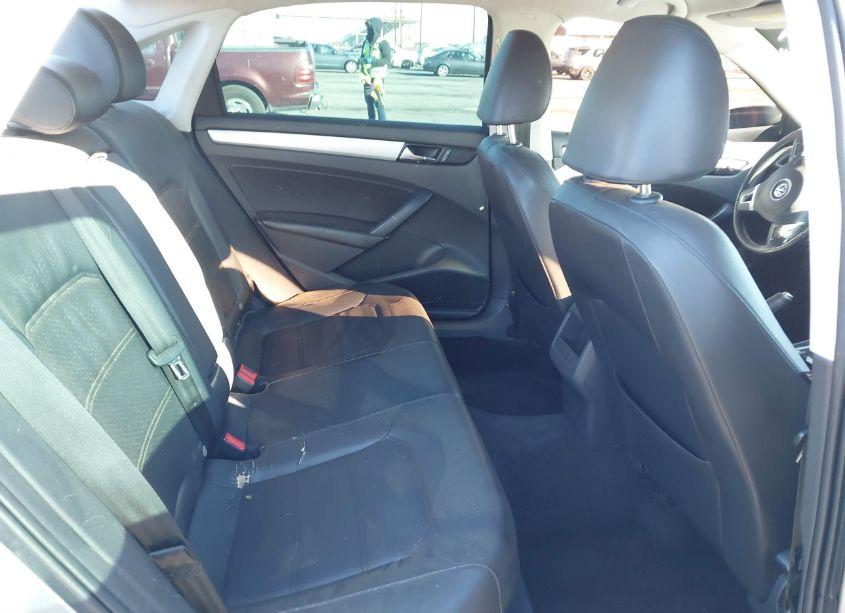 Photo 8 of 2012 Volkswagen Passat 2.5L SE (VIN 1VWBP7A35CC020203)