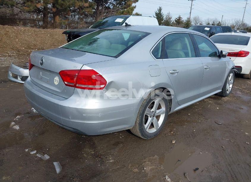 Photo 4 of 2012 Volkswagen Passat 2.5L SE (VIN 1VWBP7A35CC030715)