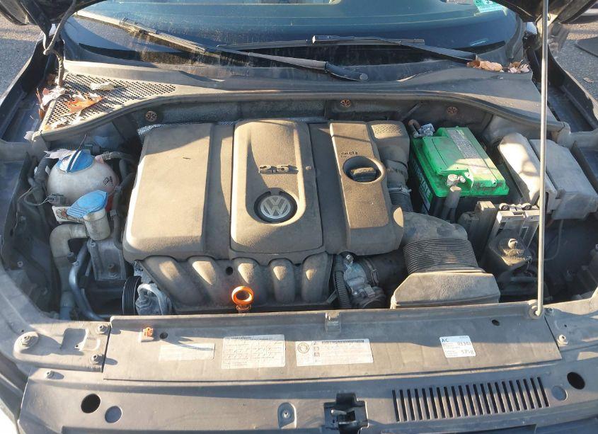 Photo 10 of 2012 Volkswagen Passat 2.5L SE (VIN 1VWBP7A35CC087867)